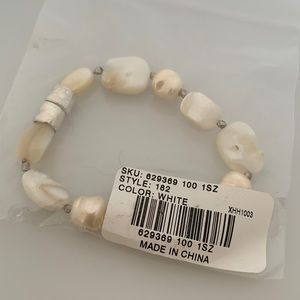 Chunky synthetic pearl and bead magnetic bracelet